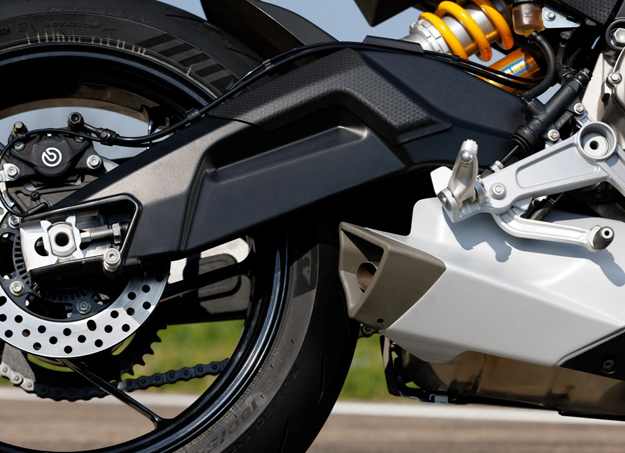 Vue roue de l'Aprilia Tuono 660