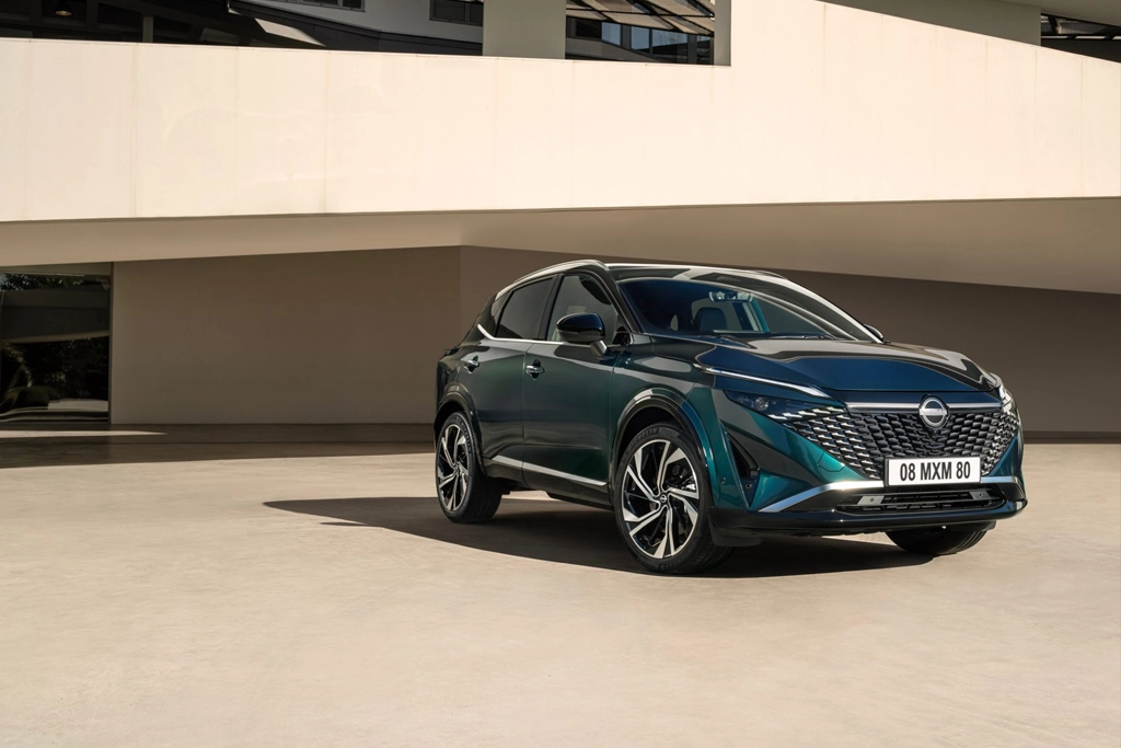 Coffre spacieux et sièges rabattus du Nissan Qashqai